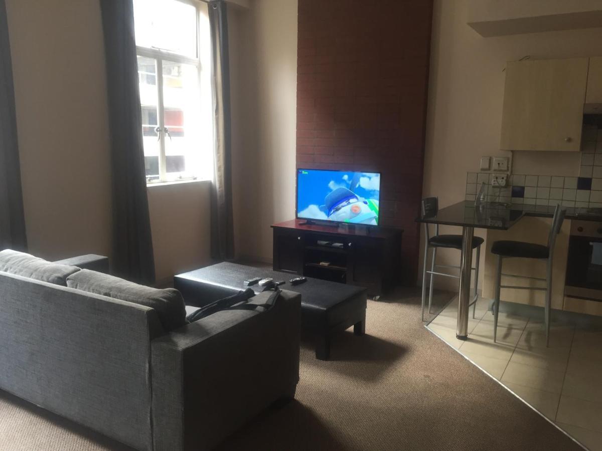 Mabungubwe Hotel Apartments - Home Away From Home ヨハネスブルグ エクステリア 写真